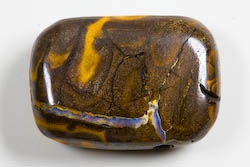 Boulderopal A+ mit Lochung [ca.8x30x40 mm]